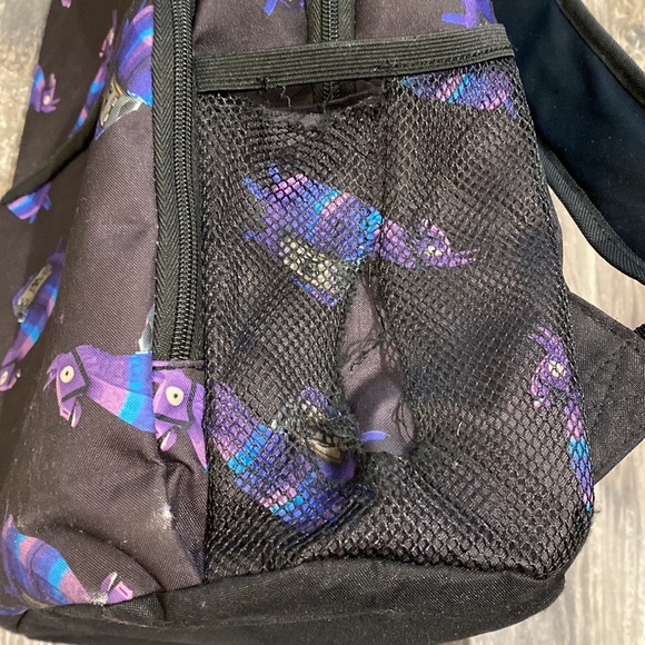 Fortnite backpack GUC - Picture 5 of 9